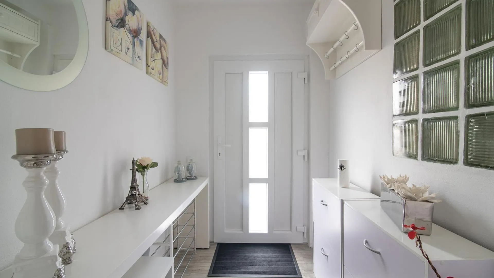Rosie Apartment Valbandon